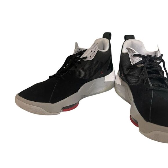 Nike Air Jordan Zoom Men\'s Black and Red Size 13 US main image 4